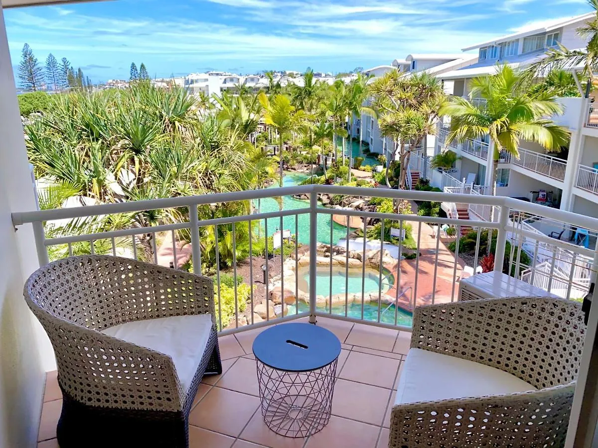 Beachfront Top Floor Resort Queen Studio At Alex Beach Resort Alexandra Headland